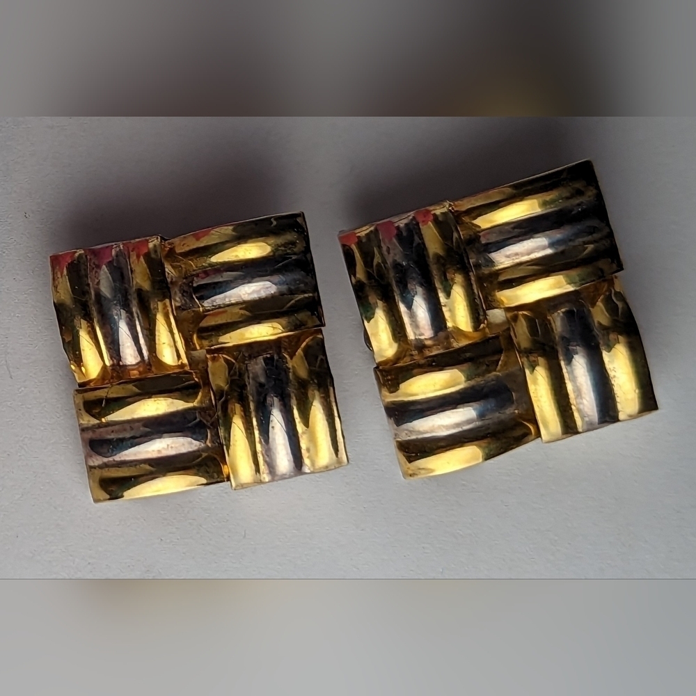 Vintage Clasp Earrings Sterling Silver and Gold tone 925, square puff design
